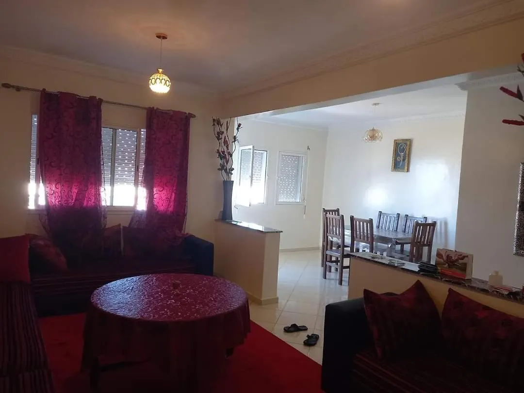 Appartement Ensoleille Familial Et Spacieux أغادير